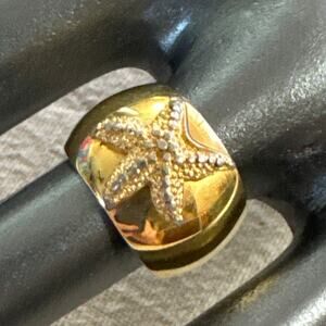 Sarah Coventry Gold Tone, Starfish Ring, Size 6